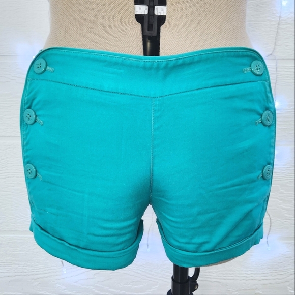 Aritzia Talula Turquoise Side Button Shorts - Size 6 - Picture 1 of 6